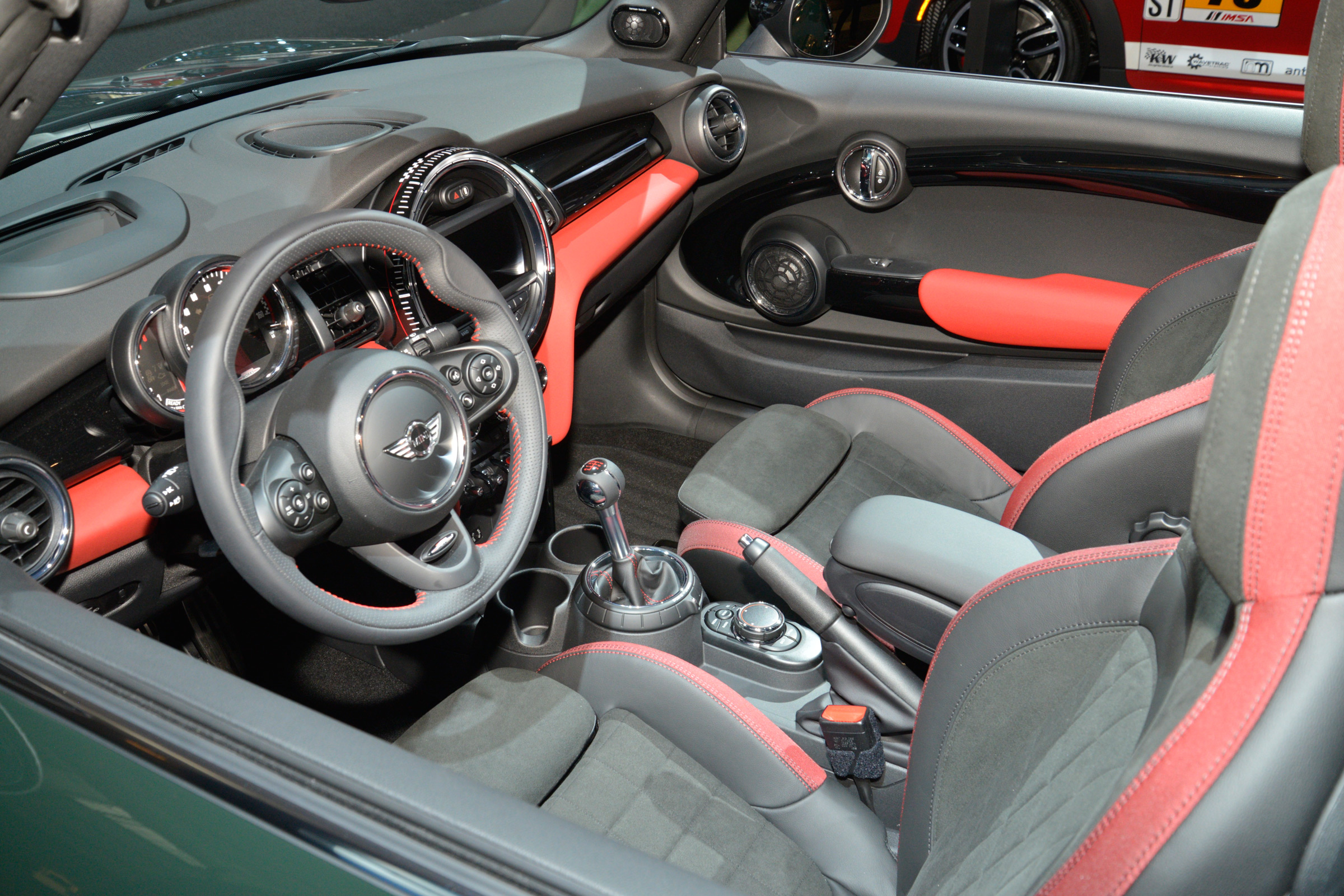 MINI John Cooper Works Convertible - New York interior