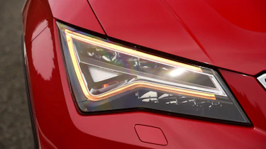 SEAT Ateca - headlight