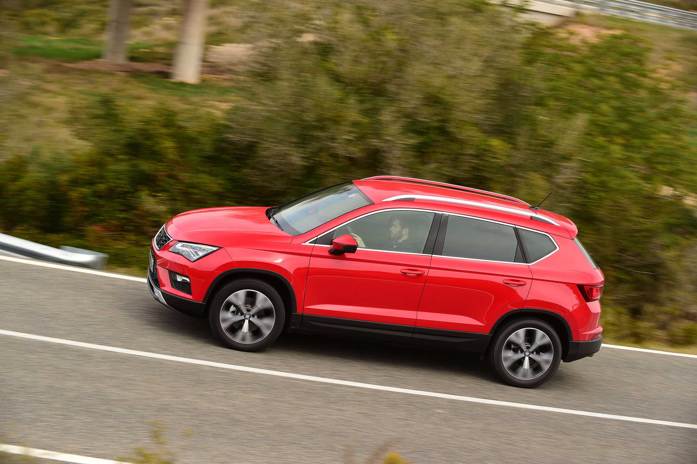SEAT Ateca - side profile