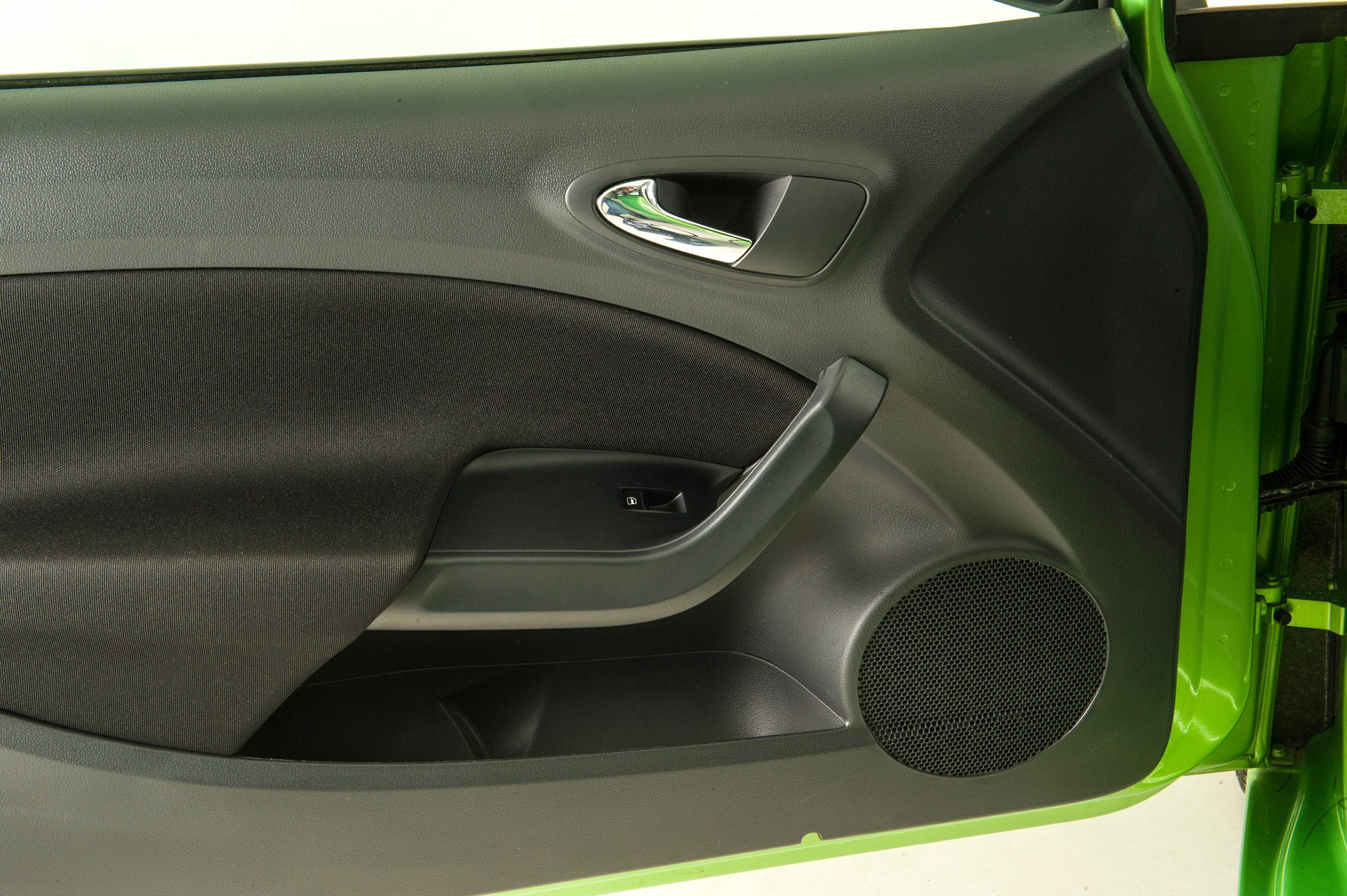 SEAT Ibiza used - door