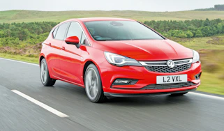 Vauxhall Astra BiTurbo 2016 - front tracking
