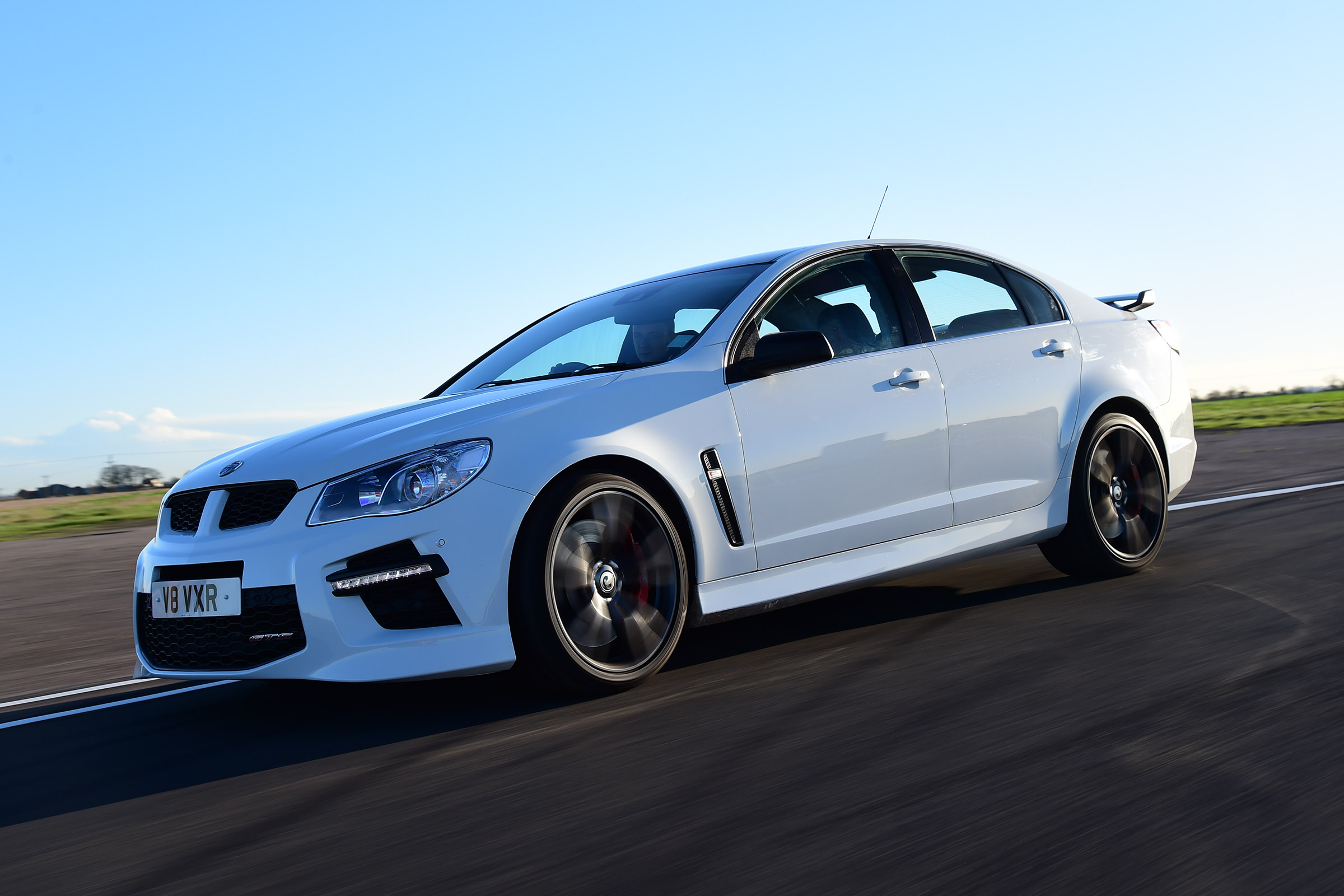 Vauxhall VXR8 GTS - front