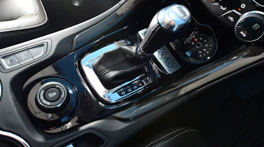 Vauxhall VXR8 GTS - gear stick