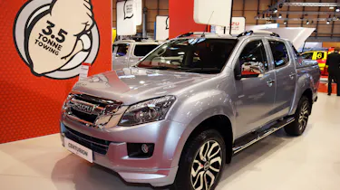 Isuzu D-Max Centurion - show front 2