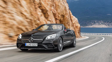 Mercedes-AMG SLC 43 front tracking