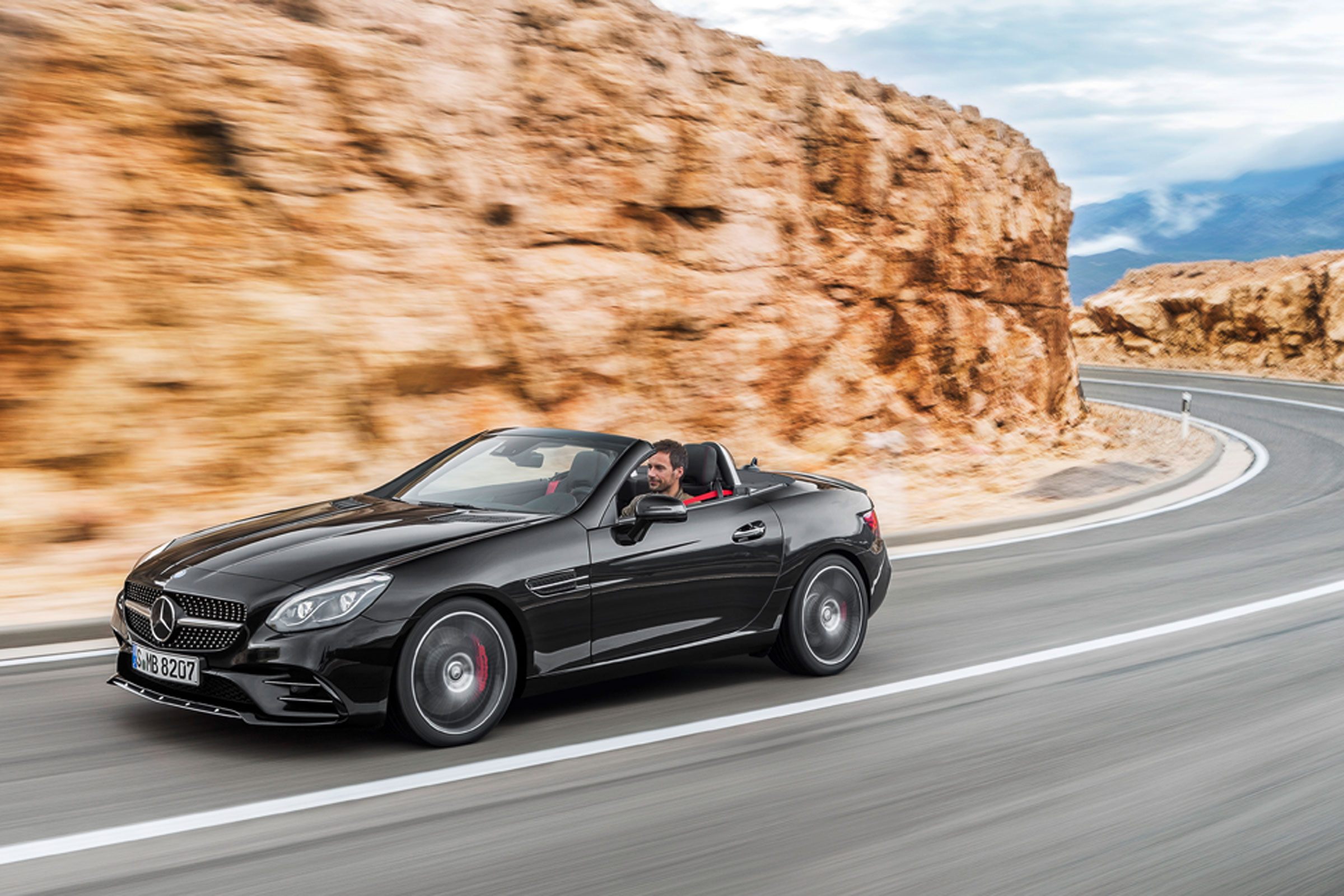 Mercedes-AMG SLC 43 side