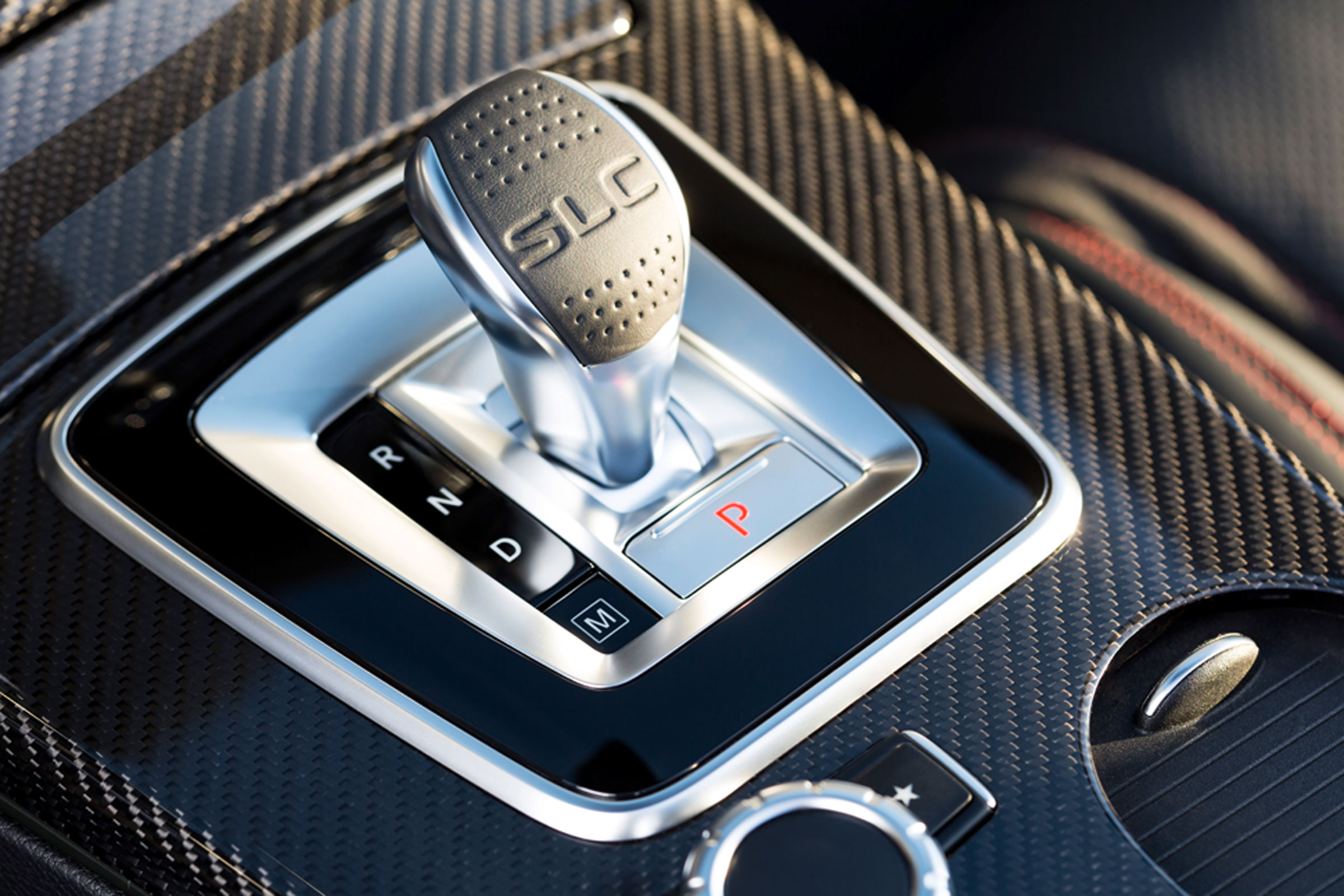 Mercedes-AMG SLC 43 gear lever