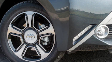 Toyota Aygo x-clusiv - wheel detail