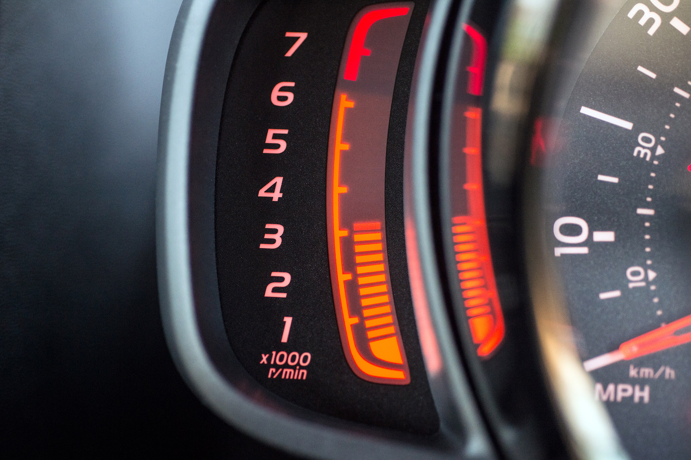 Toyota Aygo x-clusiv - rev counter