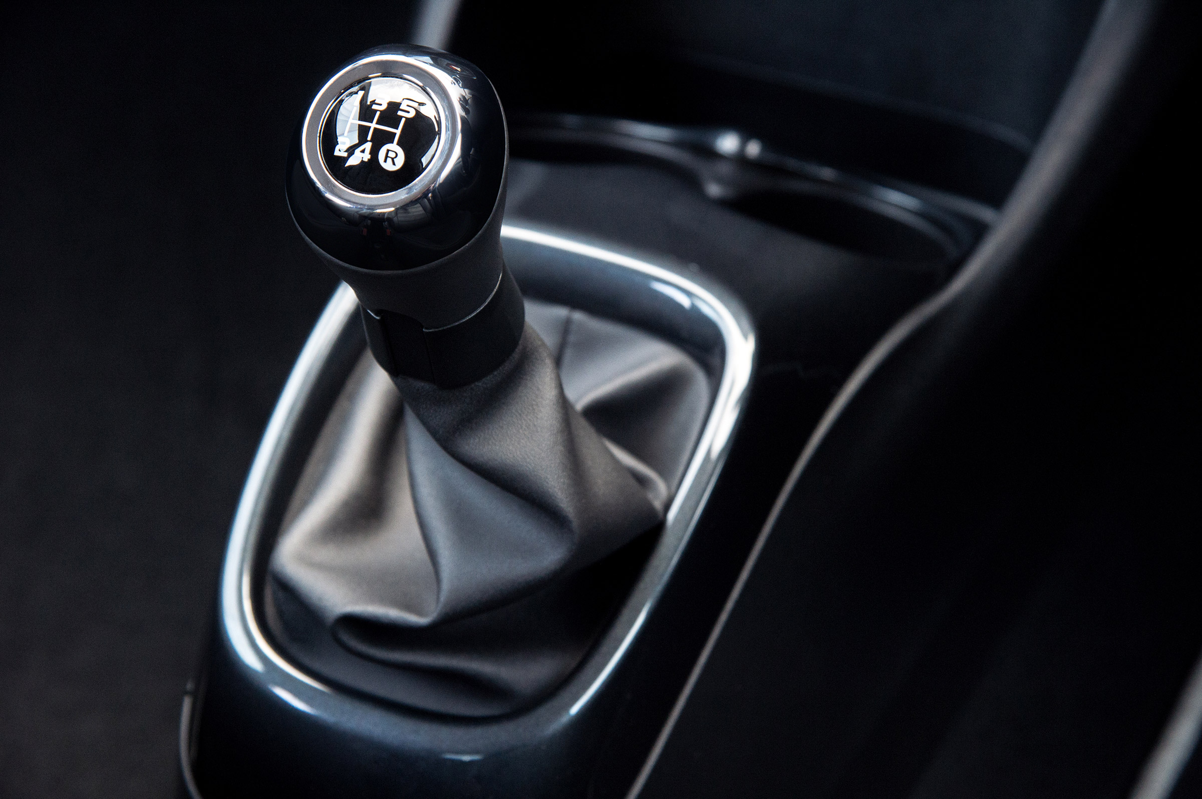 Toyota Aygo x-clusiv - gear stick
