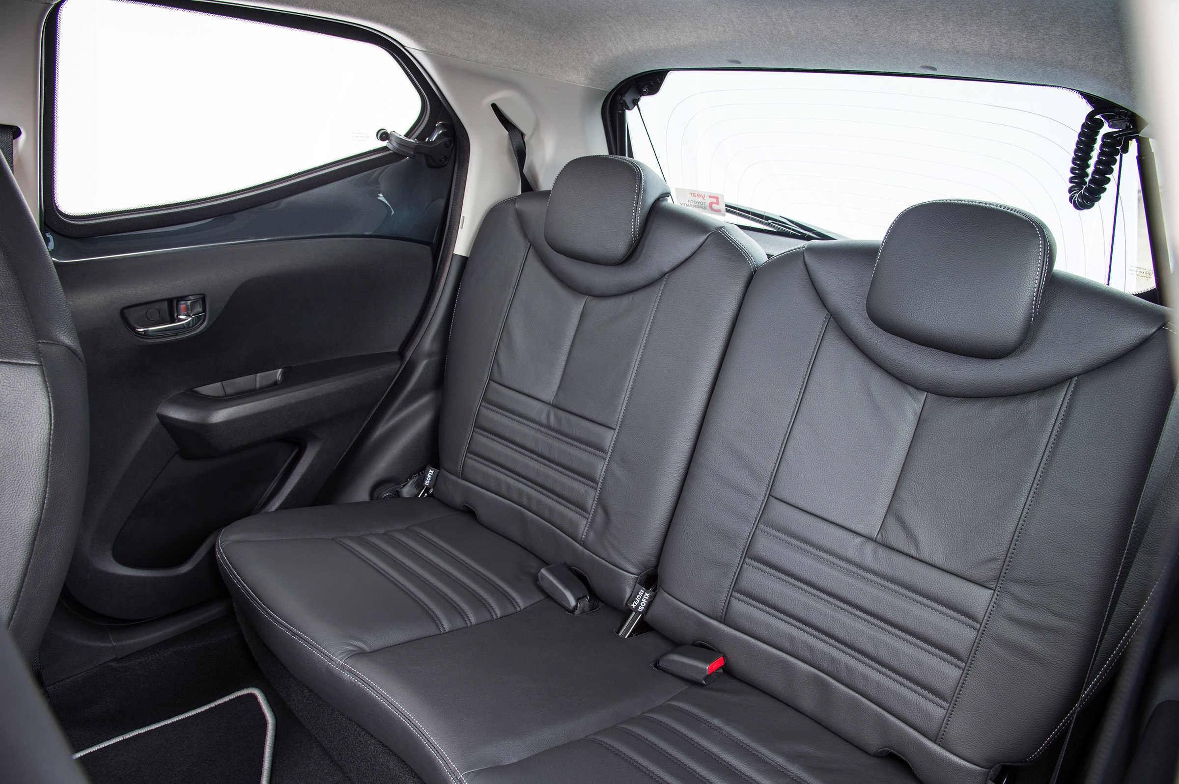 Toyota Aygo x-clusiv - rear seats