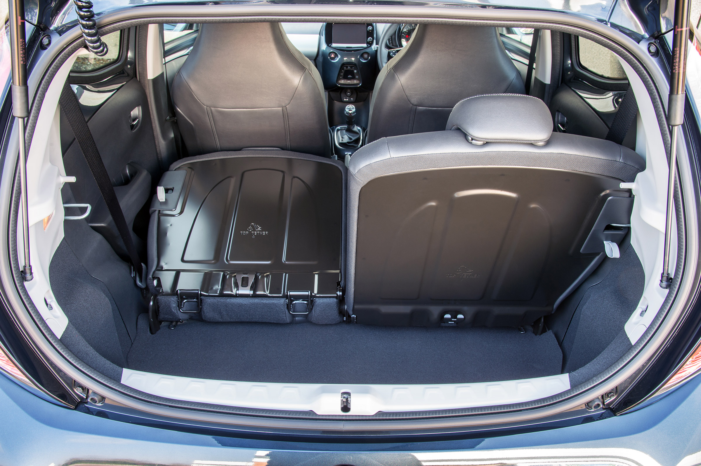 Toyota Aygo x-clusiv - boot