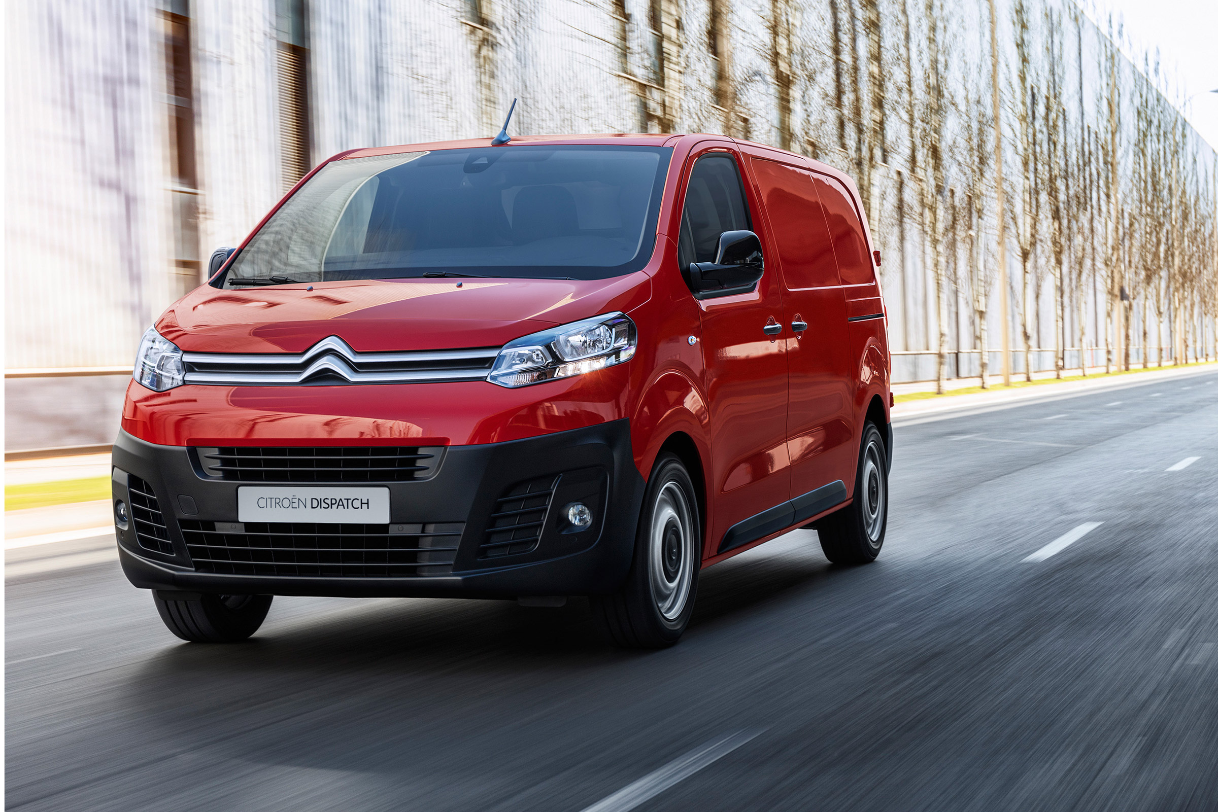 Citroen Dispatch front