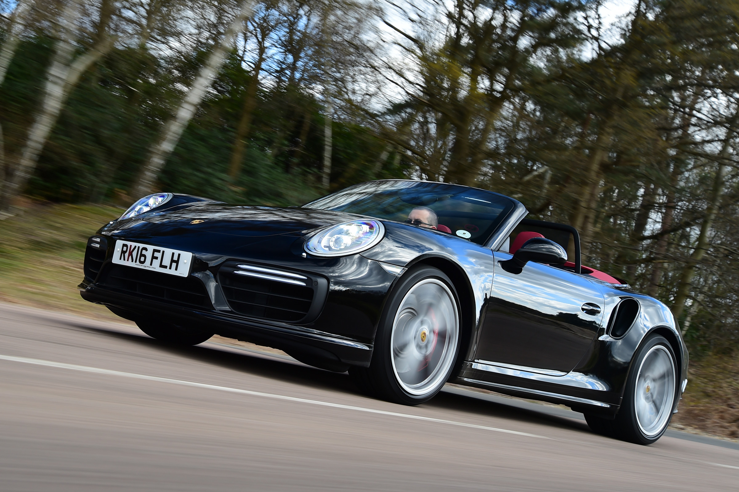 Porsche 911 Turbo Cabriolet 2016 - front tracking 2