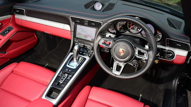Porsche 911 Turbo Cabriolet 2016 - interior