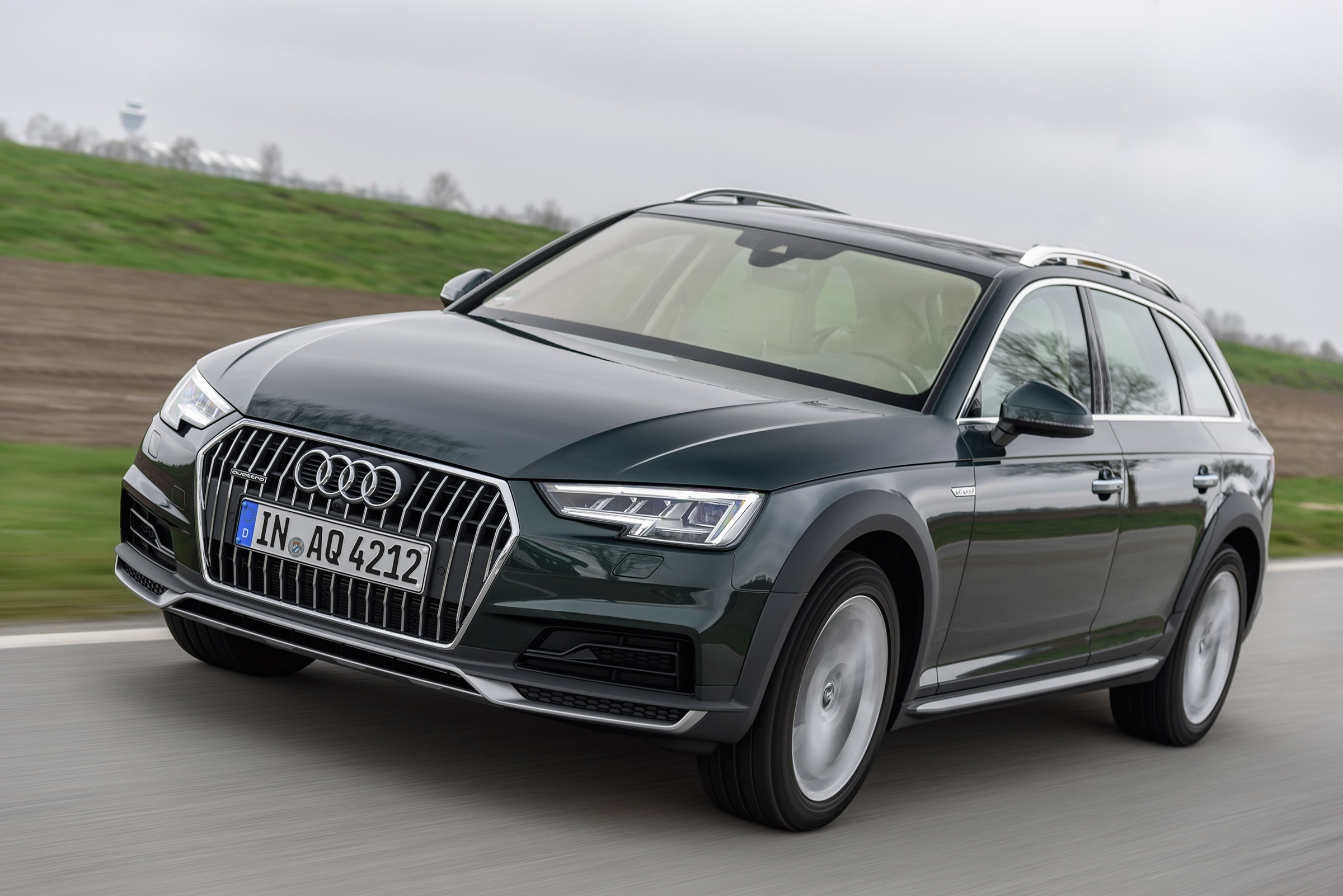 Audi A4 Allroad front