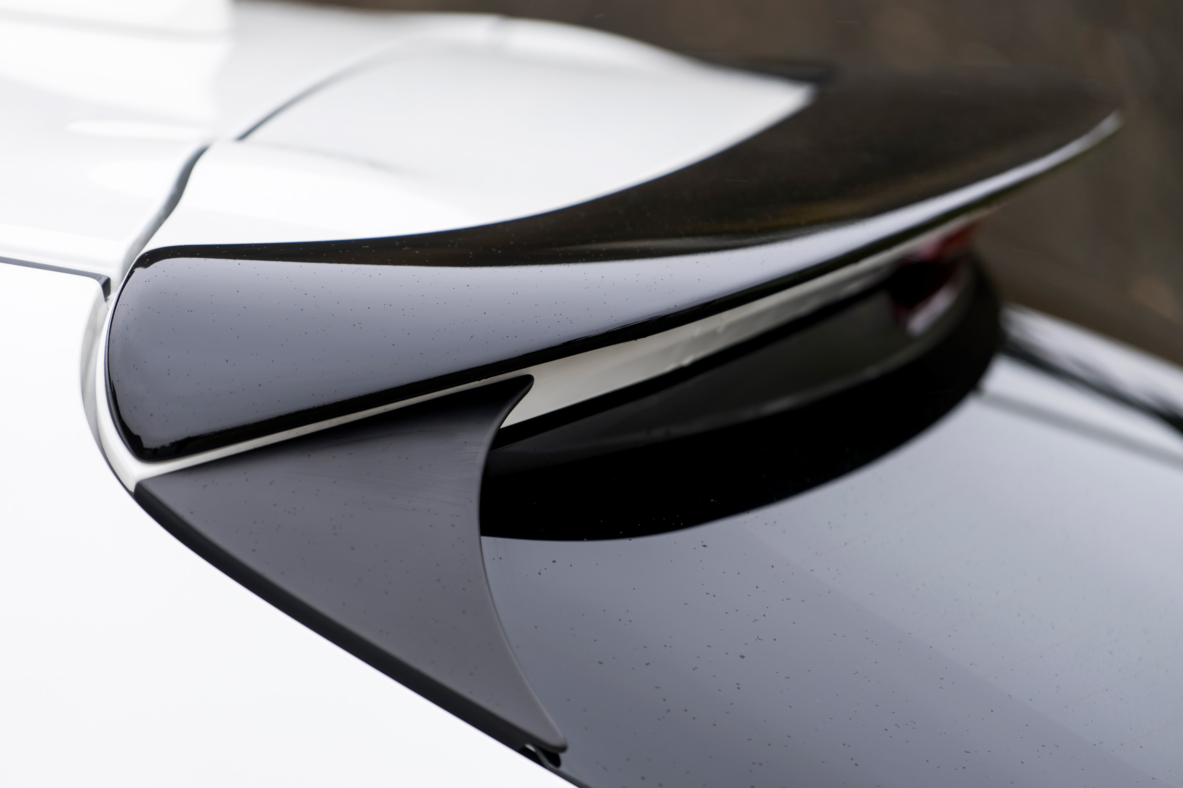 Mazda 3 Sport Black - spoiler