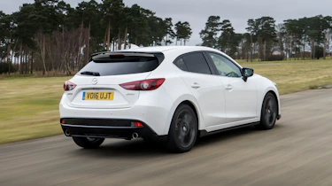 Mazda 3 Sport Black - rear tracking