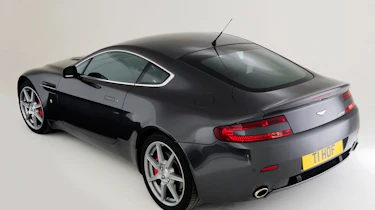 Aston Martin Vantage (used) - rear