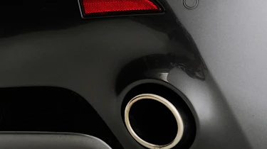 Aston Martin Vantage (used) - exhaust