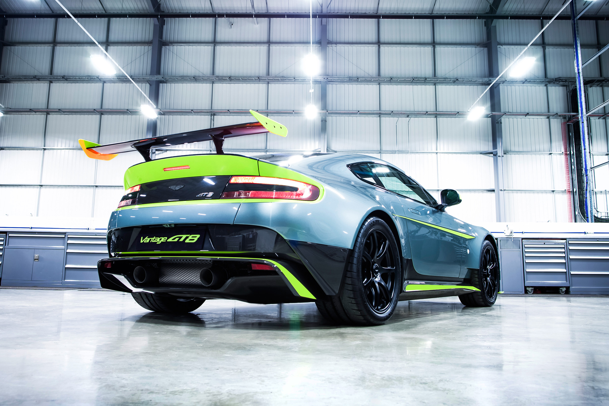 Aston Martin Vantage GT8 - rear quarter