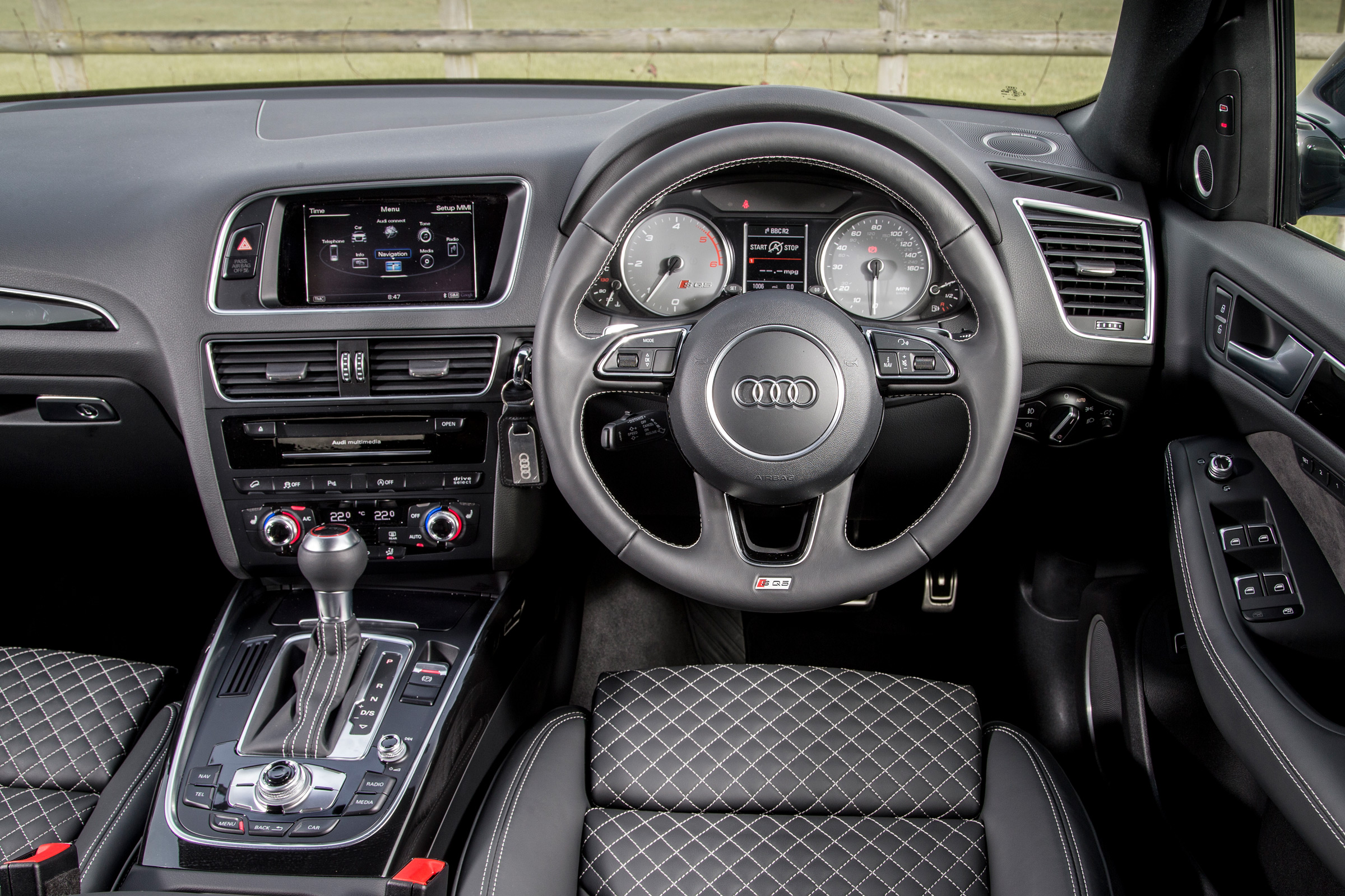 Audi SQ5 Plus 2016 - interior