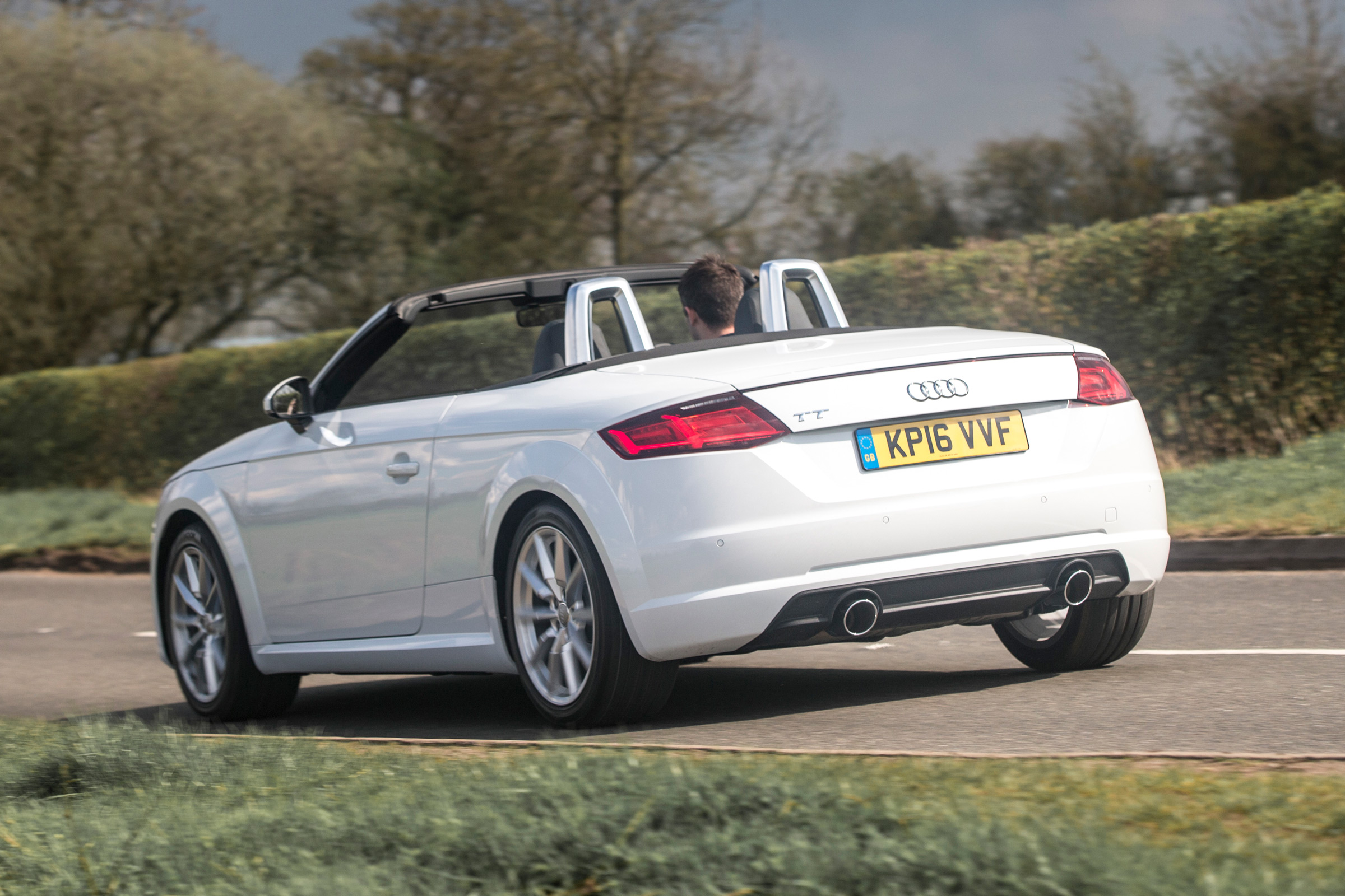 Audi TT Roadster 180 2016 - rear cornering