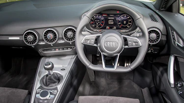 Audi TT Roadster 180 2016 - interior