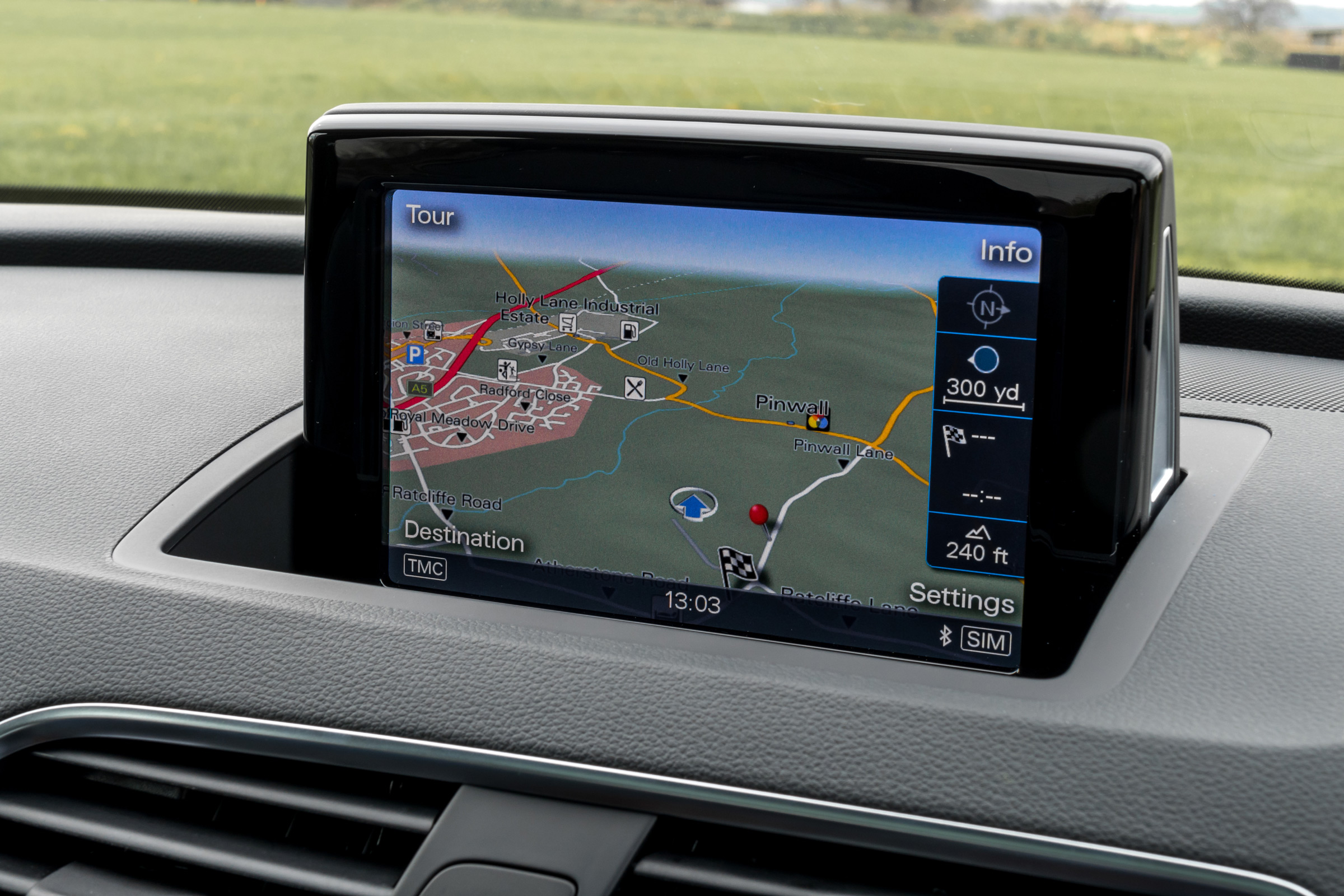 Audi RS Q3 Performance 2016 - screen
