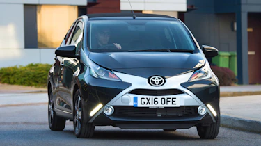 Toyota Aygo x-clusiv - front