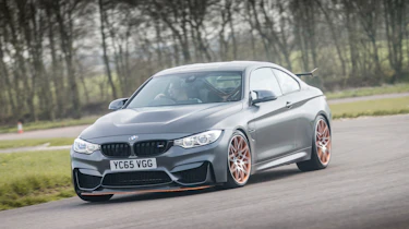 BMW M4 GTS UK 2016 - front cornering