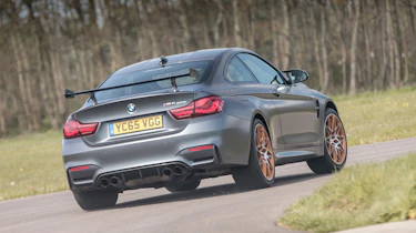 BMW M4 GTS UK 2016 - rear cornering