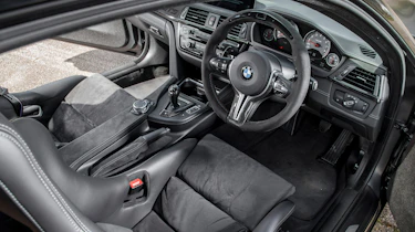 BMW M4 GTS UK 2016 - interior