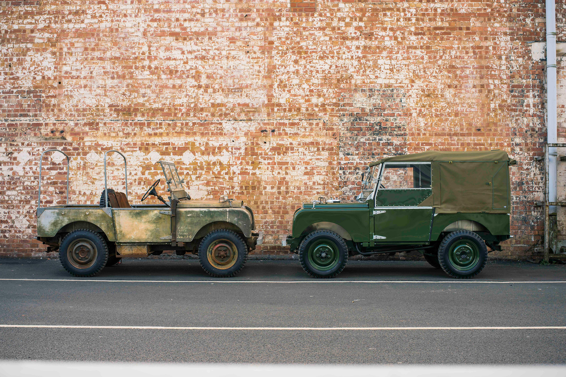 Land Rover Series 1 Reborn - side