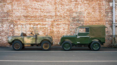Land Rover Series 1 Reborn - side