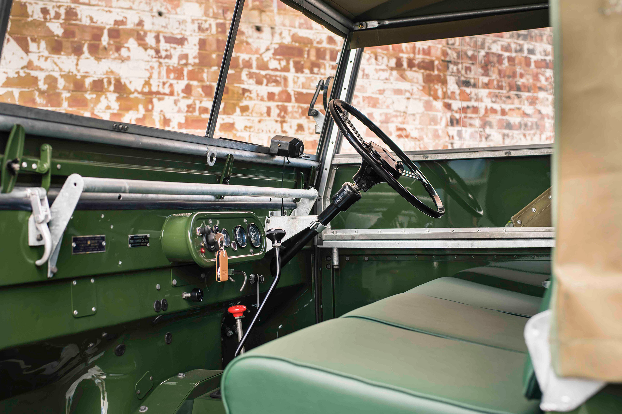 Land Rover Series 1 Reborn - interior