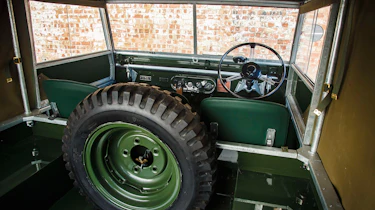 Land Rover Series 1 - cabin