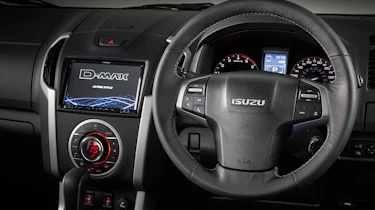 Isuzu D-Max Centurion - interior