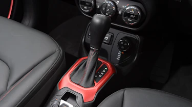 Jeep Renegade - centre console