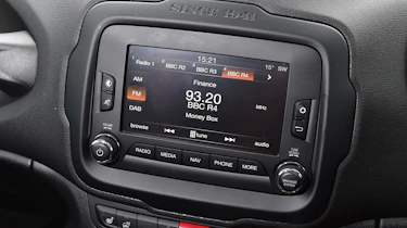 Jeep Renegade - infotainment screen