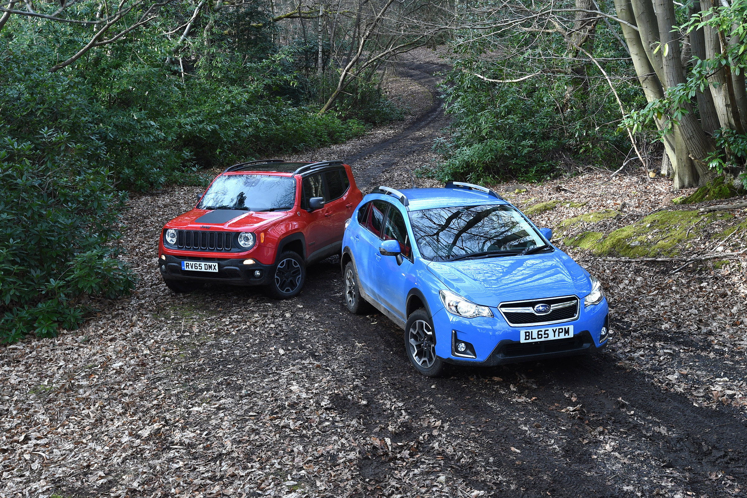 Subaru XV vs Jeep Renegade - static
