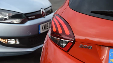 Volkswagen Polo vs Peugeot 208 - head-to-head