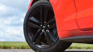 Ford Mustang 2.3 Convertible - wheel