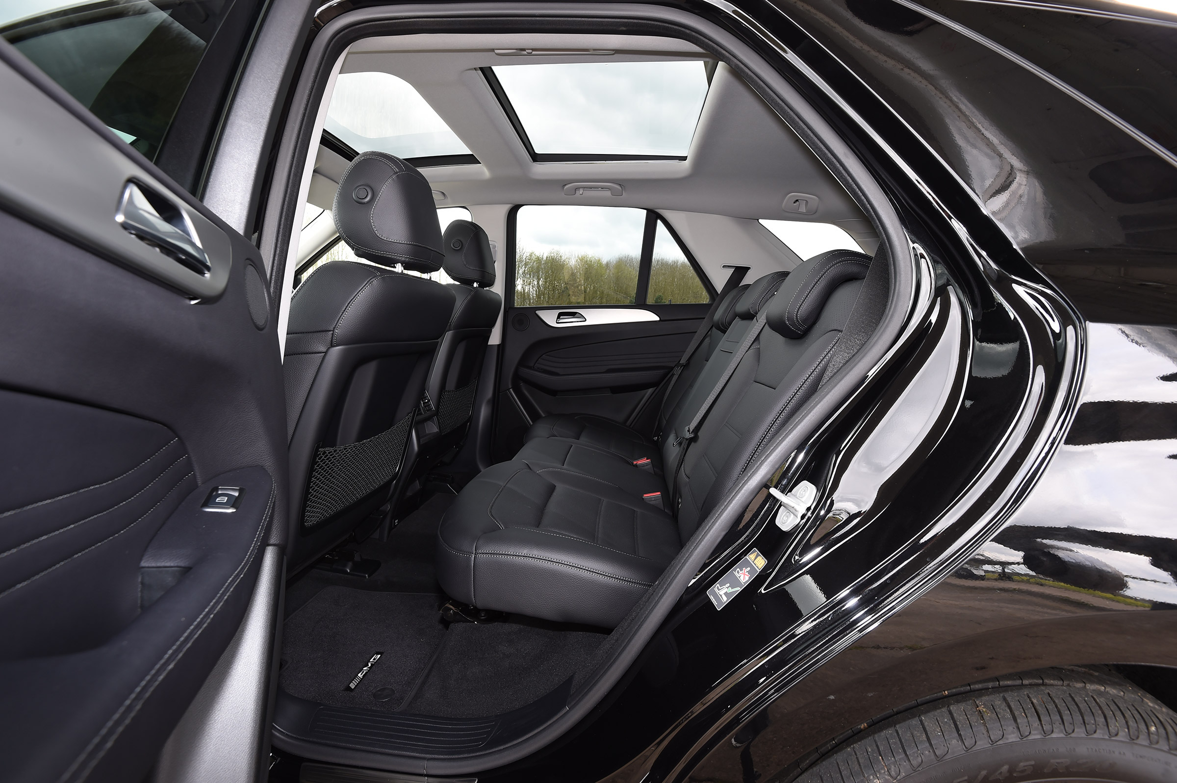 Mercedes GLE 350d - rear seats
