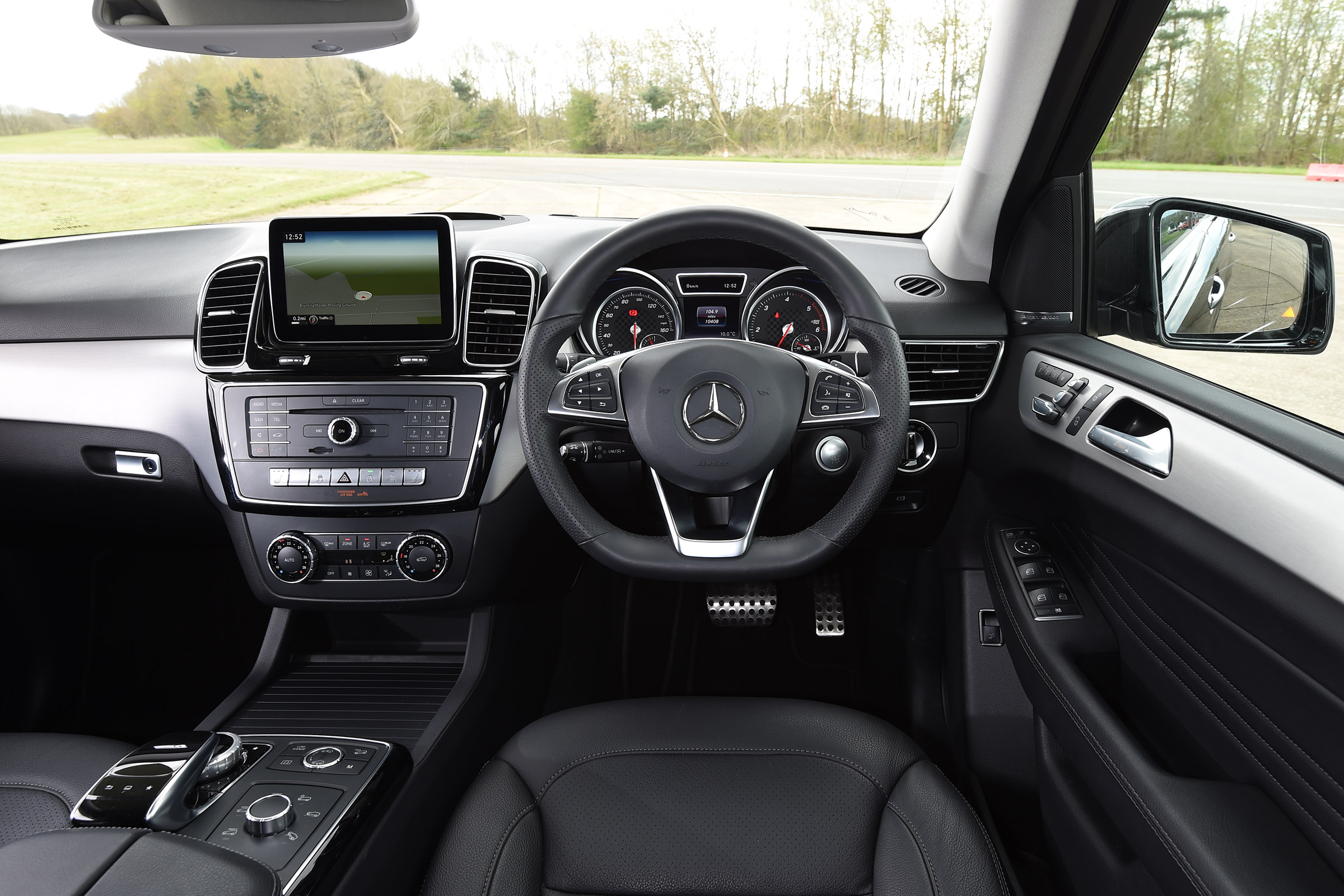 Mercedes GLE 350d - dash