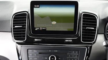 Mercedes GLE 350d - infotainment screen