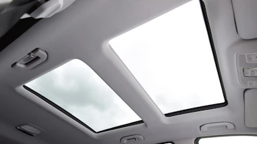 Mercedes GLE 350d - sunroof