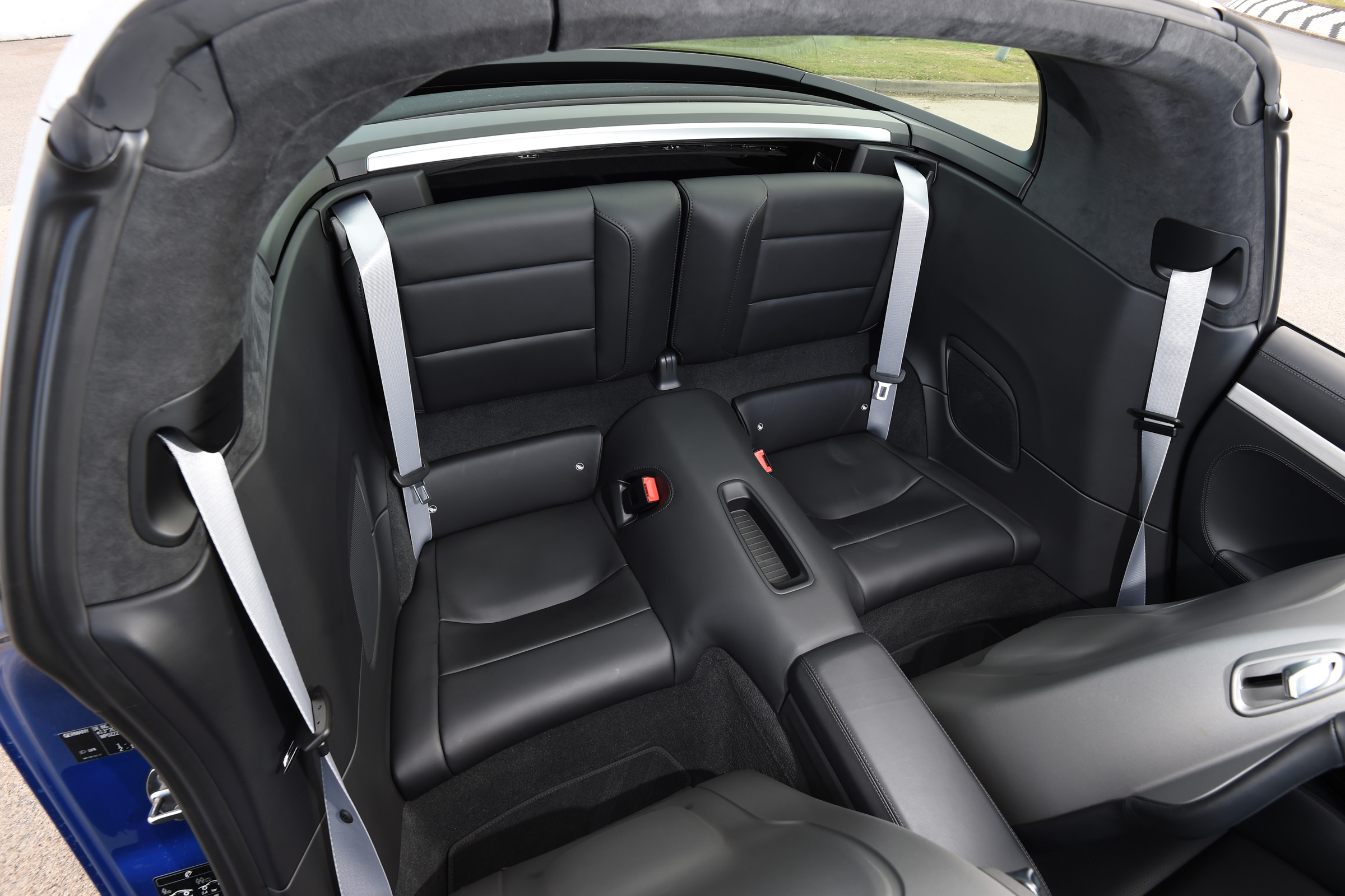 Porsche 911 Targa 2016 UK - rear seats