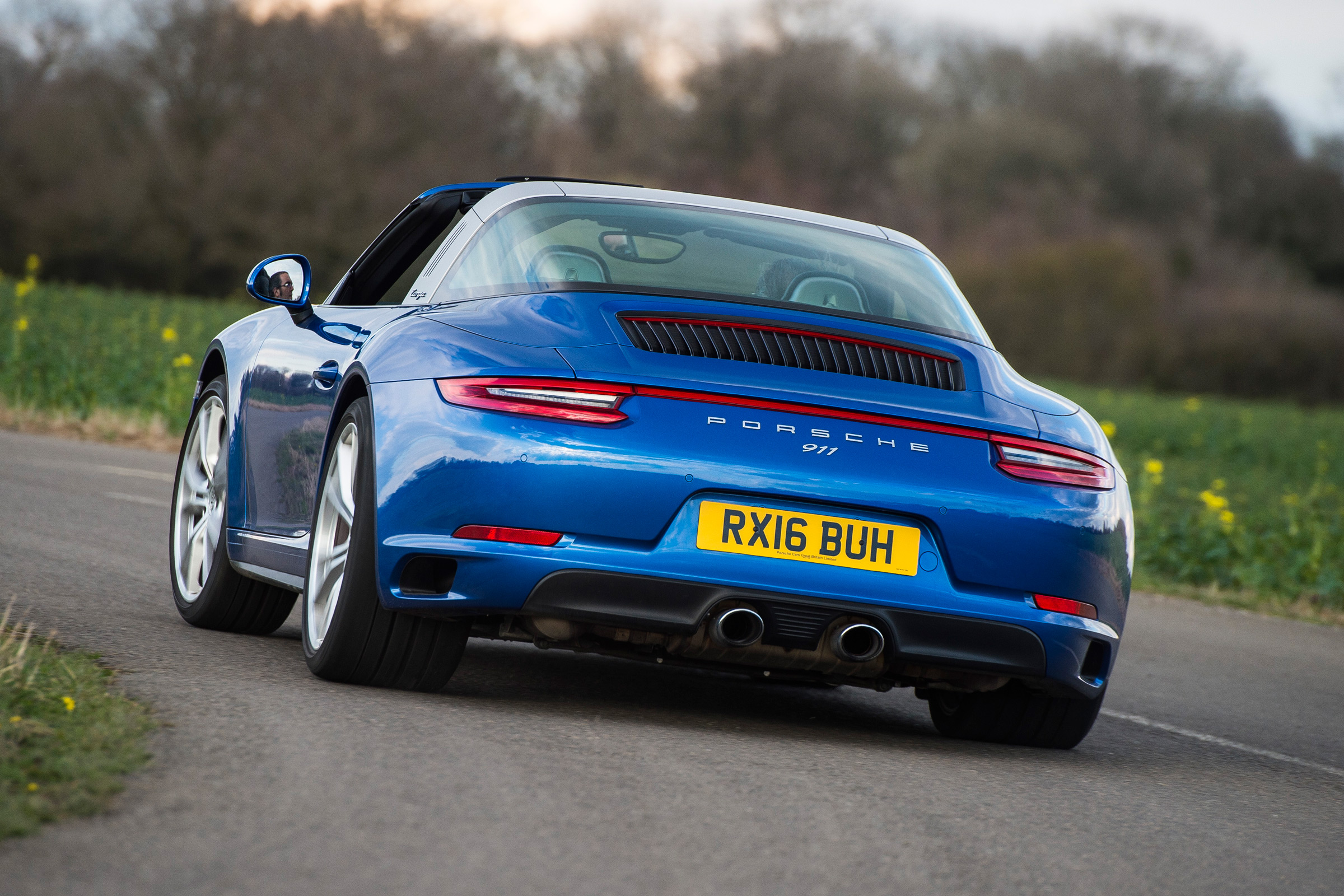 Porsche 911 Targa 2016 UK - rear cornering