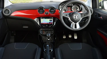 Vauxhall Adam Energised - dash